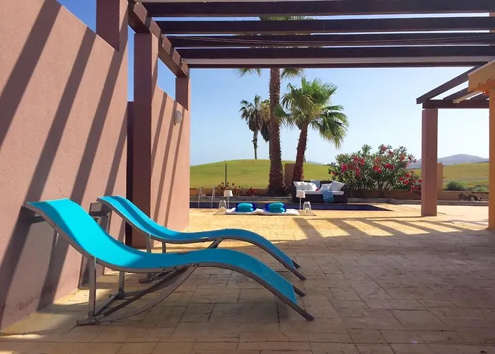 Villa Stylish Host, Heated Pool & High Speed Wifi Costa De Antigua